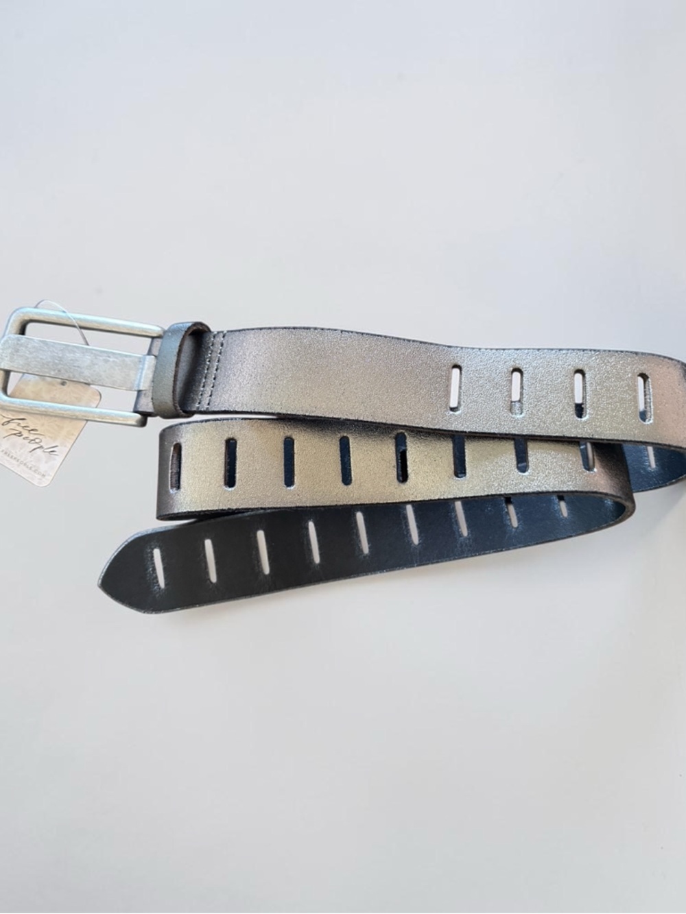 NWT Free People Metallic Jona Belt in Metallic Silver - Picture 5 of 6